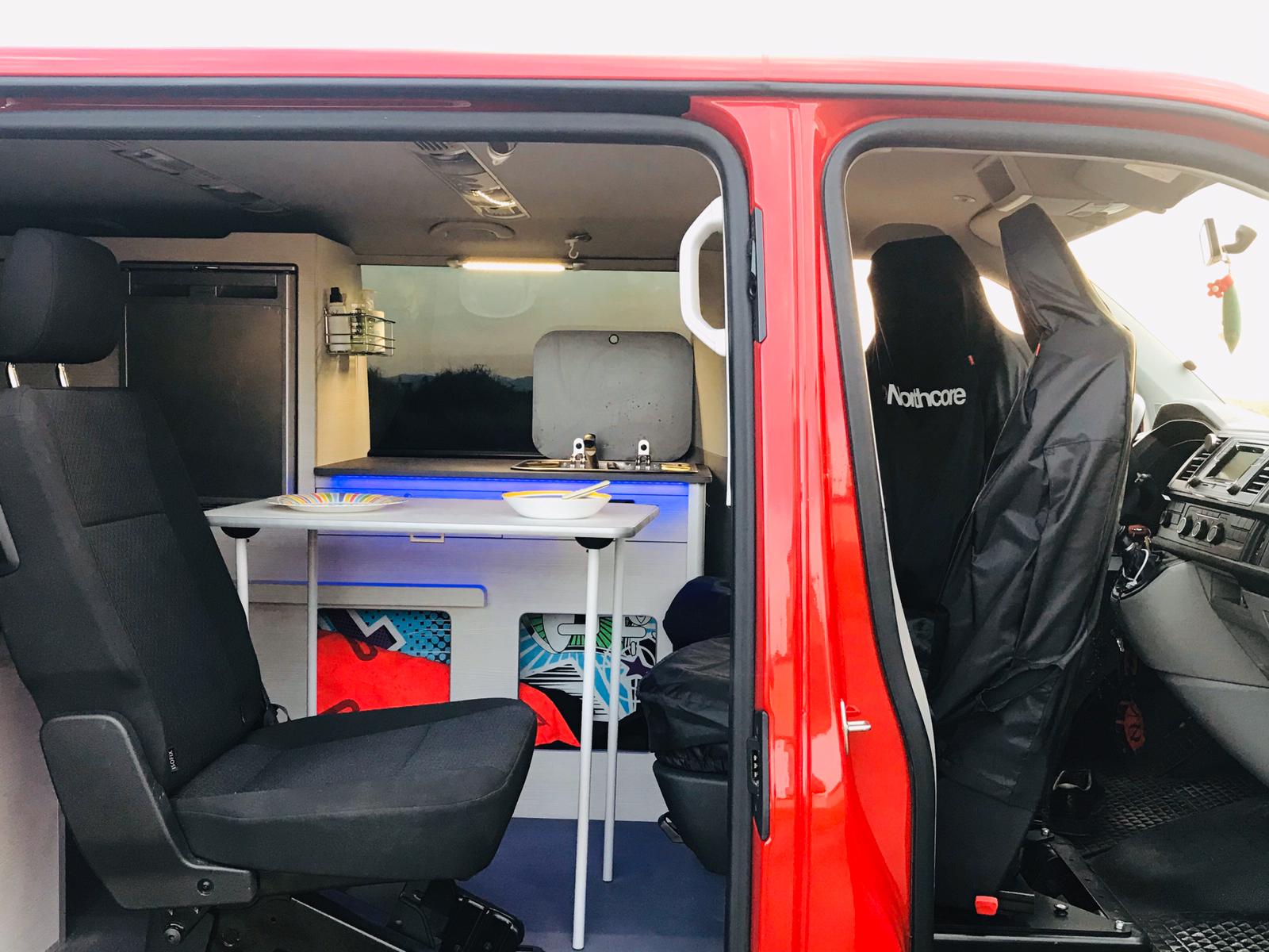 Volkswagen Caravelle - Camper Surf (De Cliente)