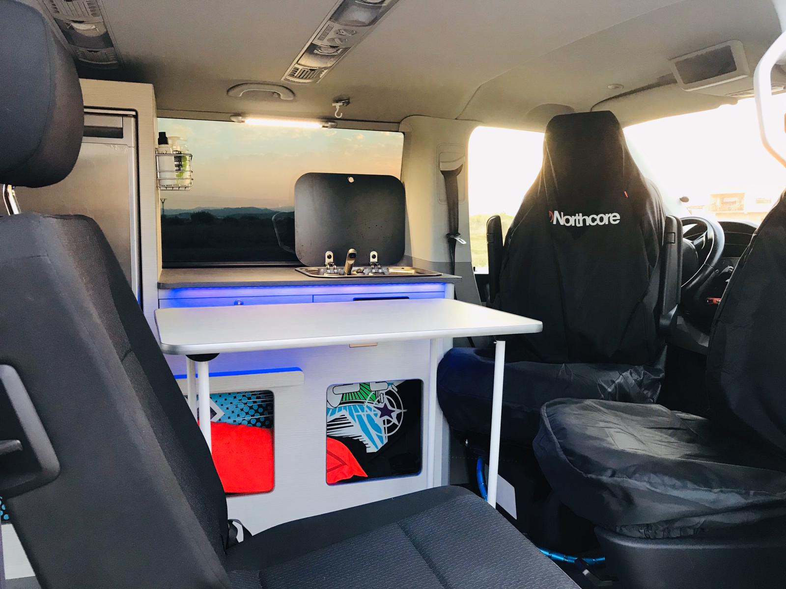 Volkswagen Caravelle - Camper Surf (De Cliente)
