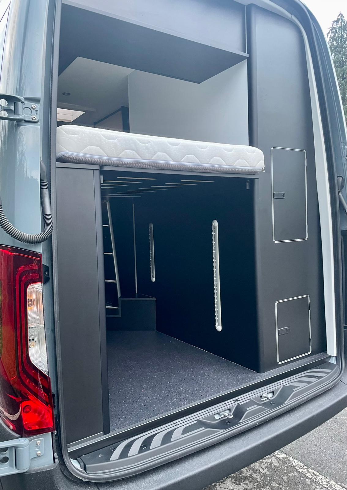 Mercedes Benz Sprinter