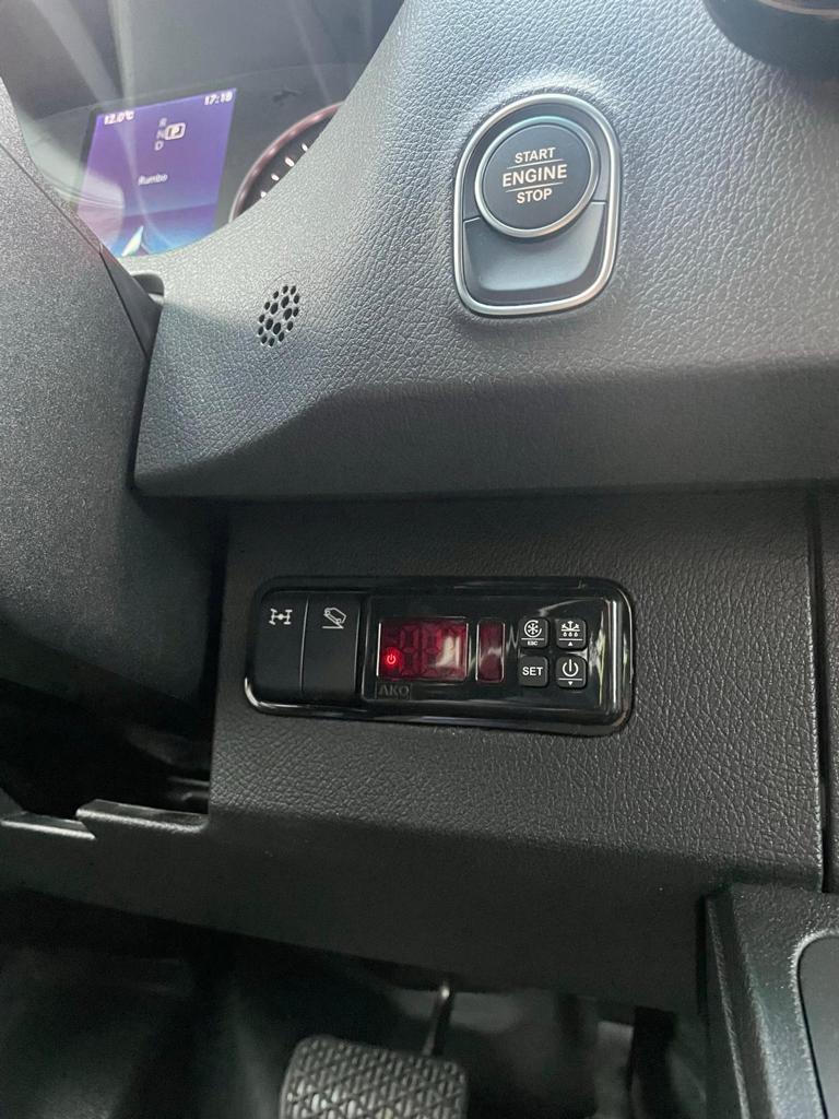 Mercedes Benz Sprinter