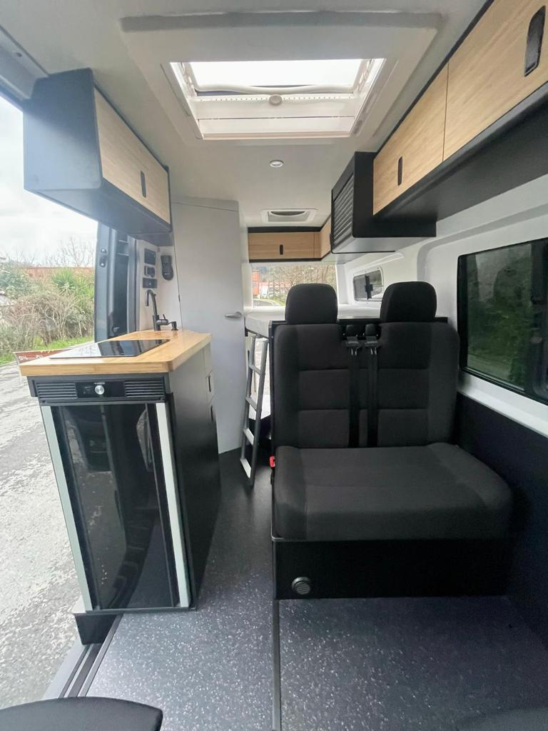 Mercedes Benz Sprinter