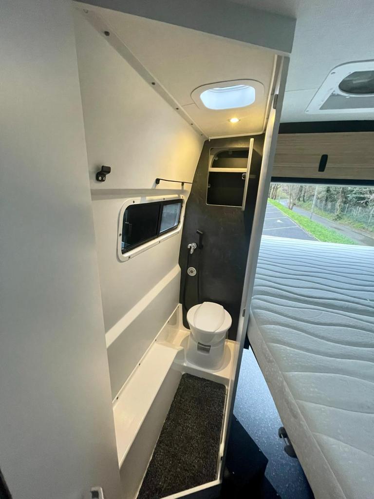 Mercedes Benz Sprinter