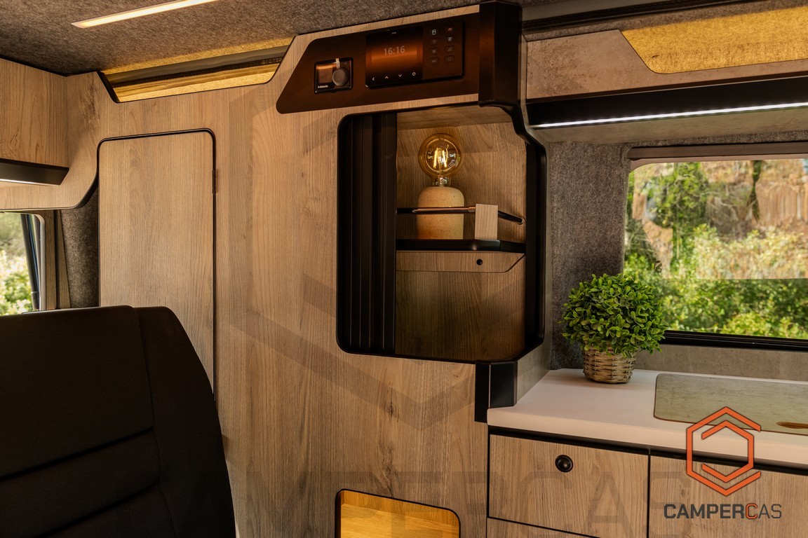 Ford Transit Custom - V710