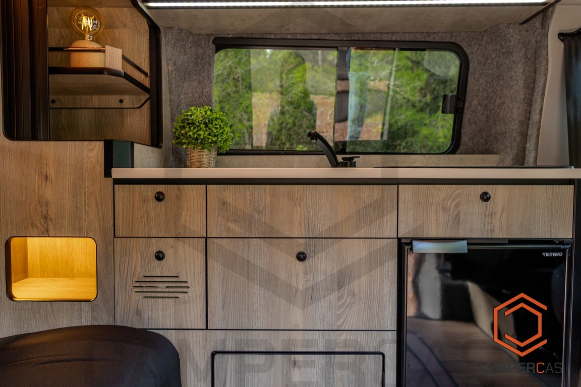 Ford Transit Custom - V710