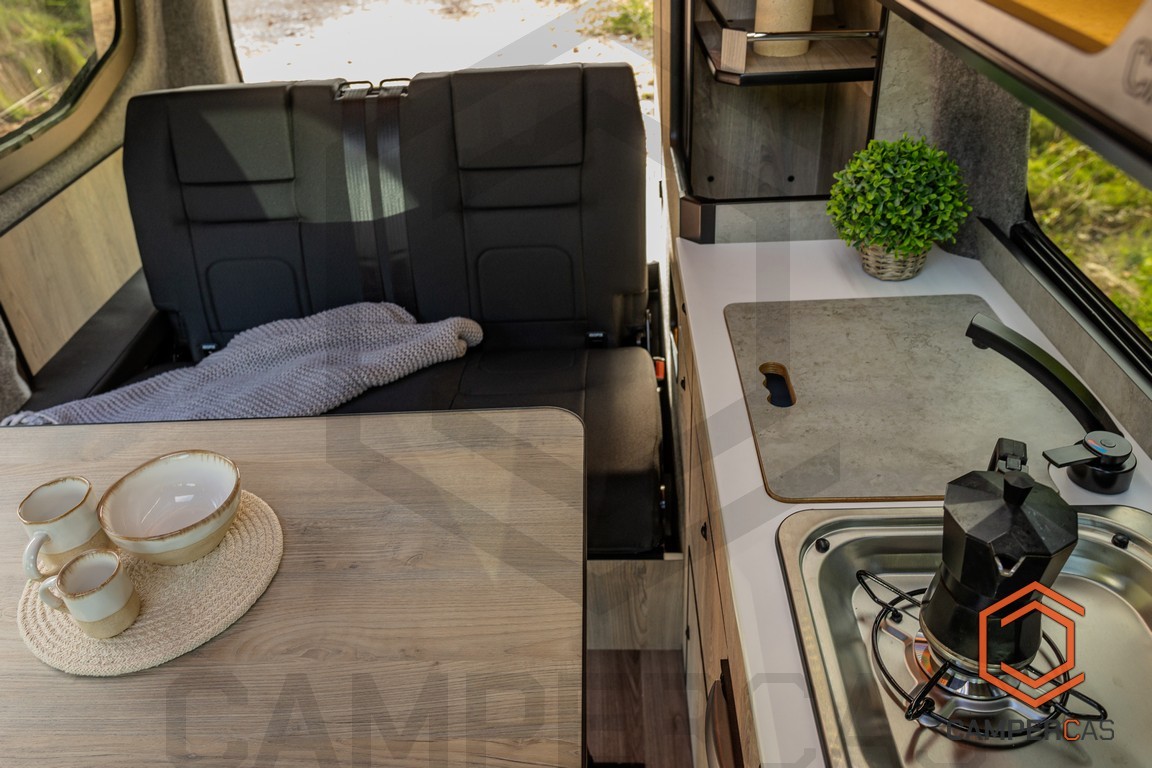 Ford Transit Custom - V710