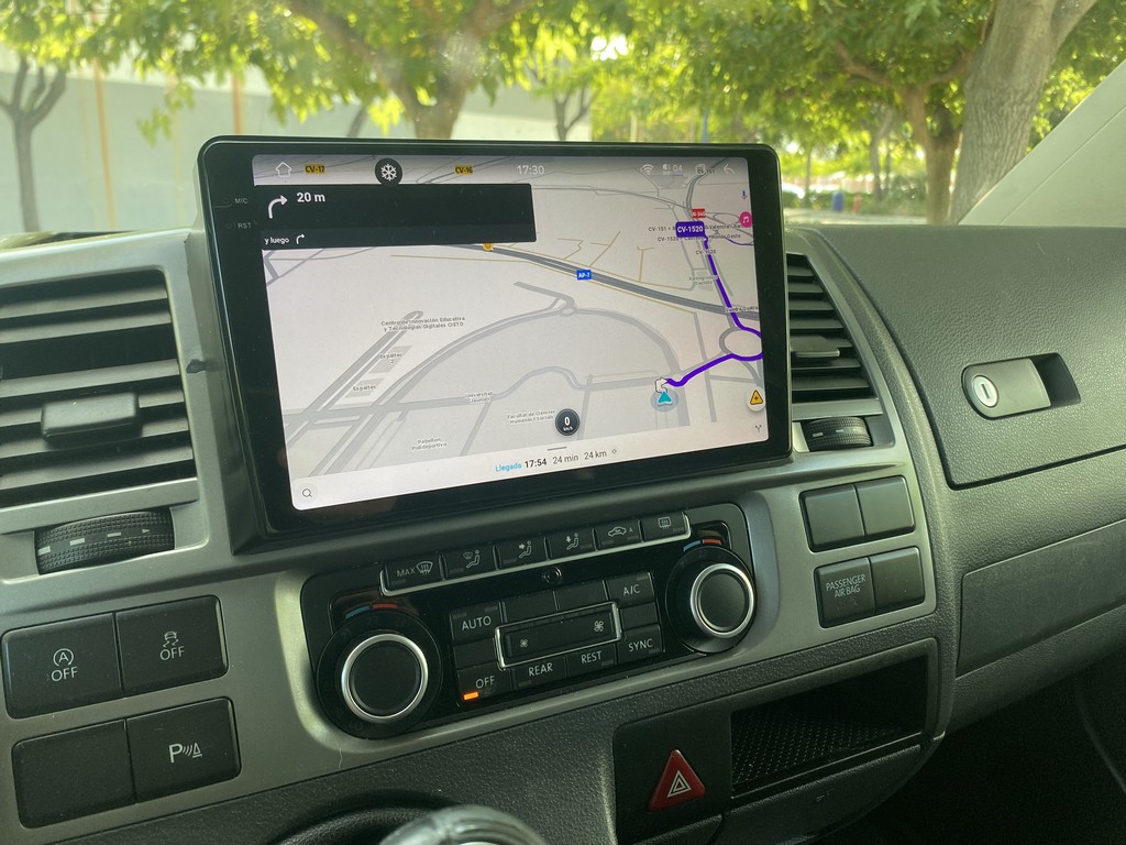 Volkswagen Caravelle 2015