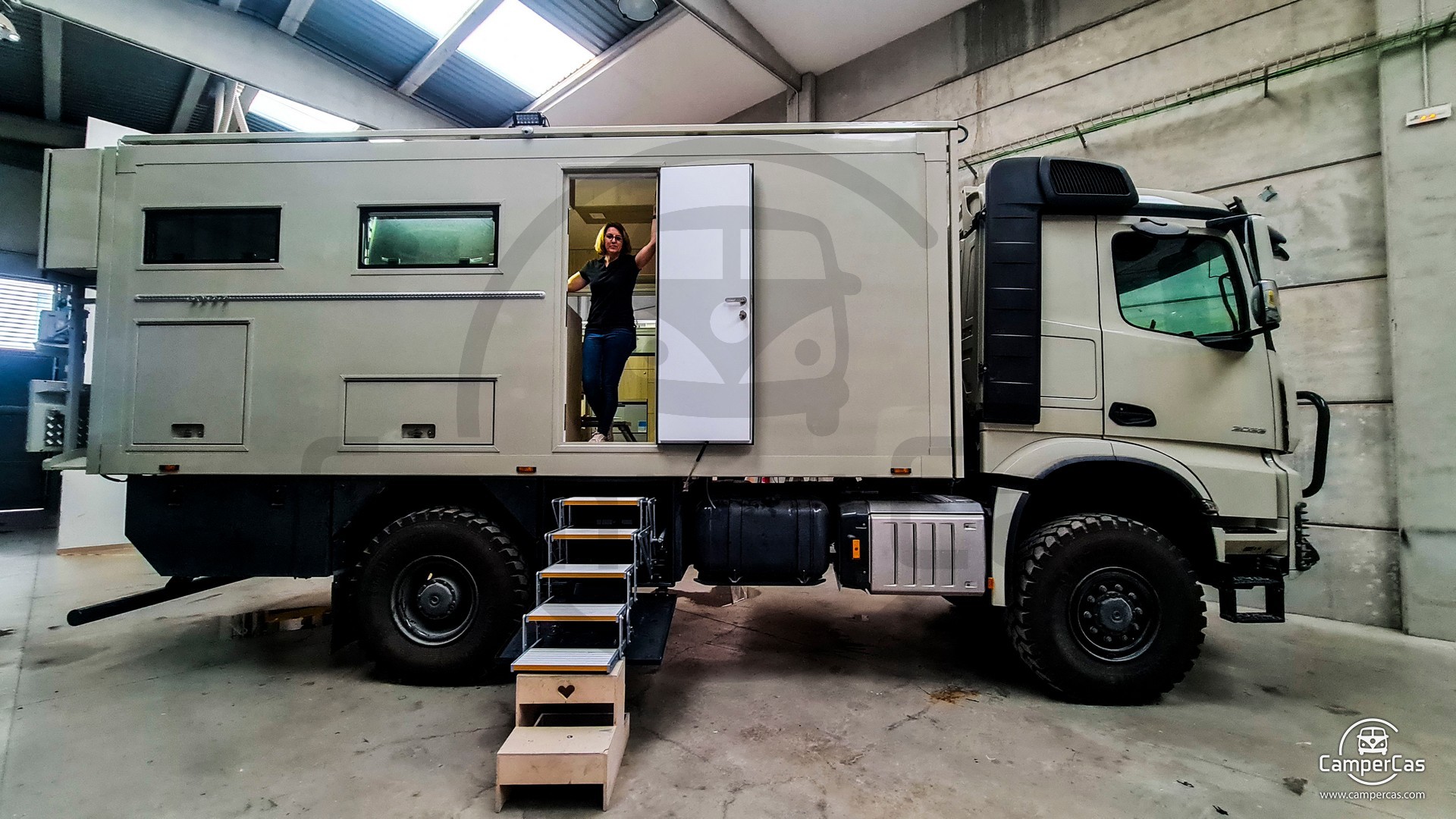 CAMION 4x4 - MERCEDES
