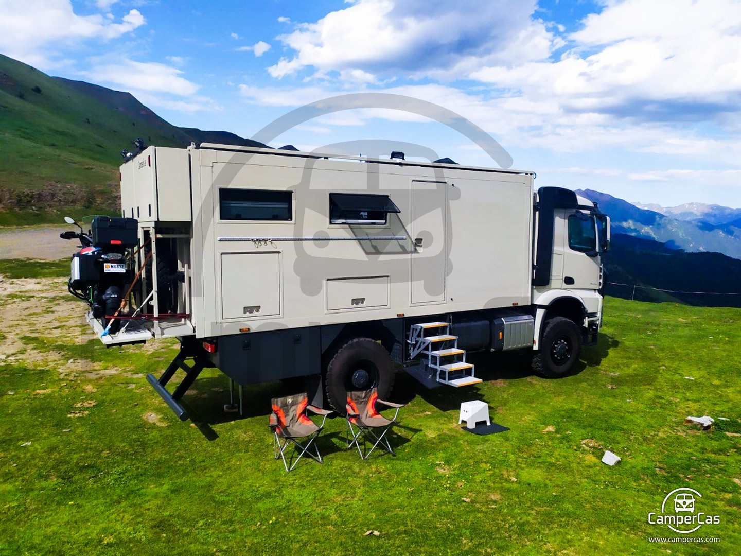 CAMION 4x4 - MERCEDES