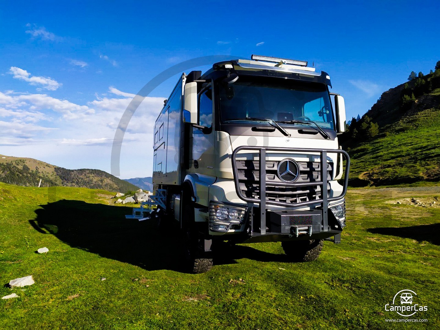 CAMION 4x4 - MERCEDES