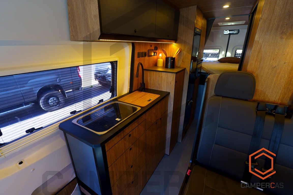 SPRINTER 4x4 - DOPAMINE 680