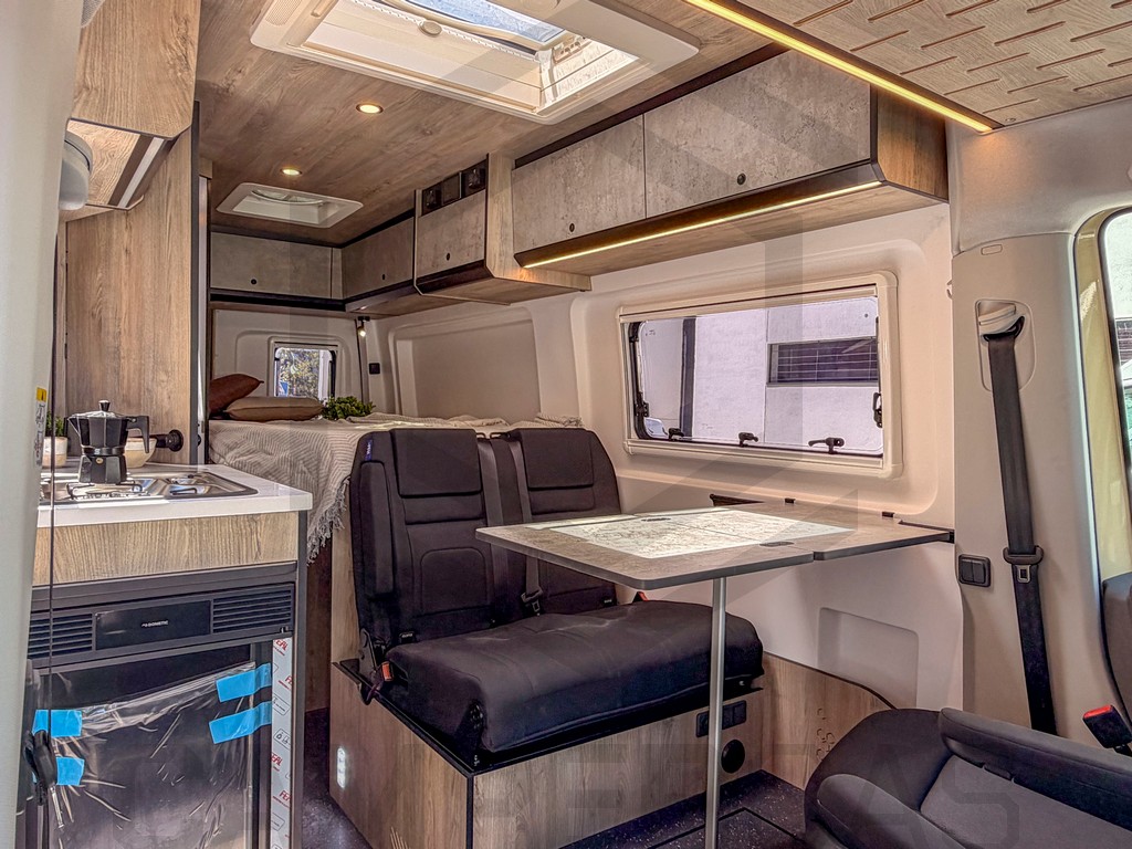 CRAFTER 4x2 - ADRENALINE