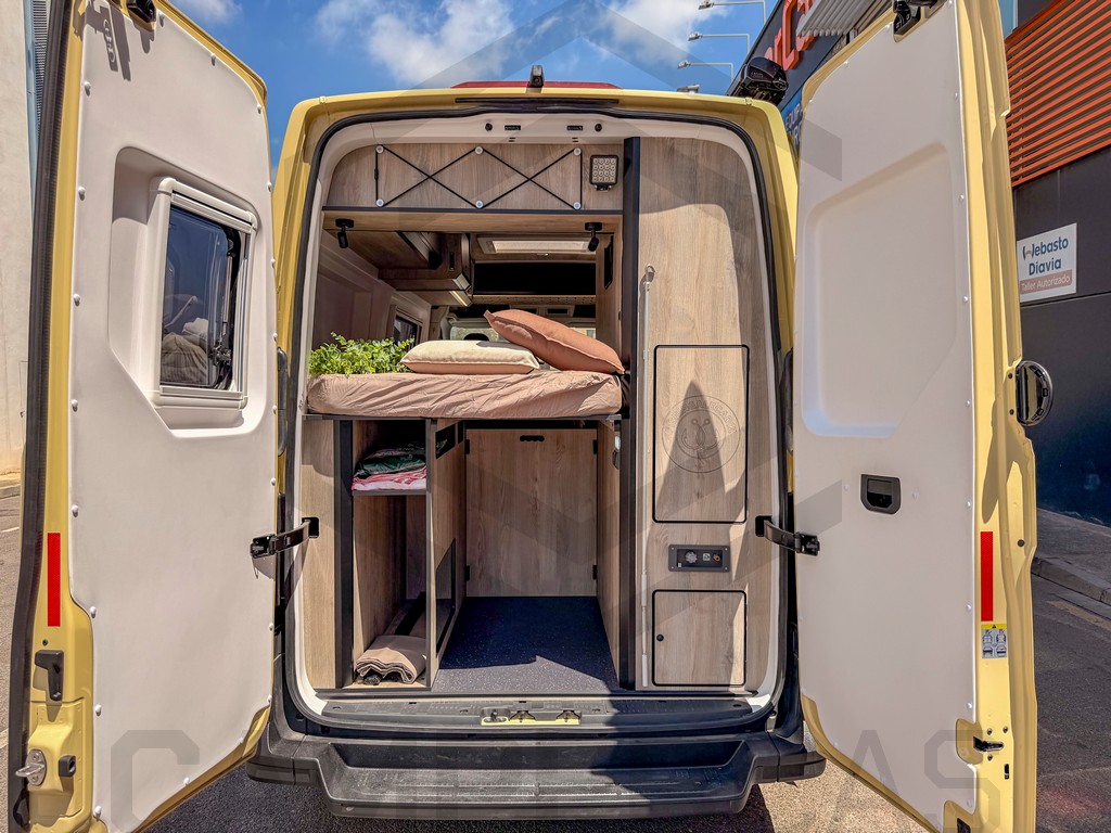 CRAFTER 4x2 - ADRENALINE