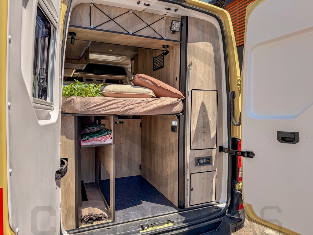 CRAFTER 4x2 - ADRENALINE
